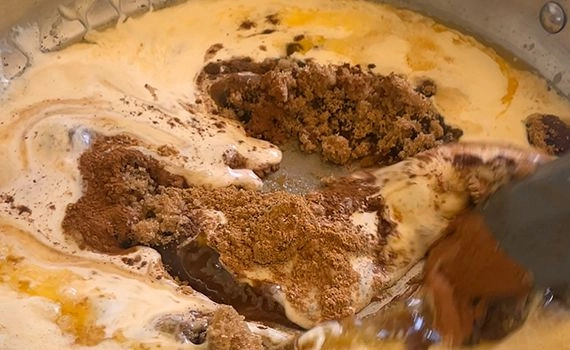 Ingredients for the gingerbread caramel being mixed together