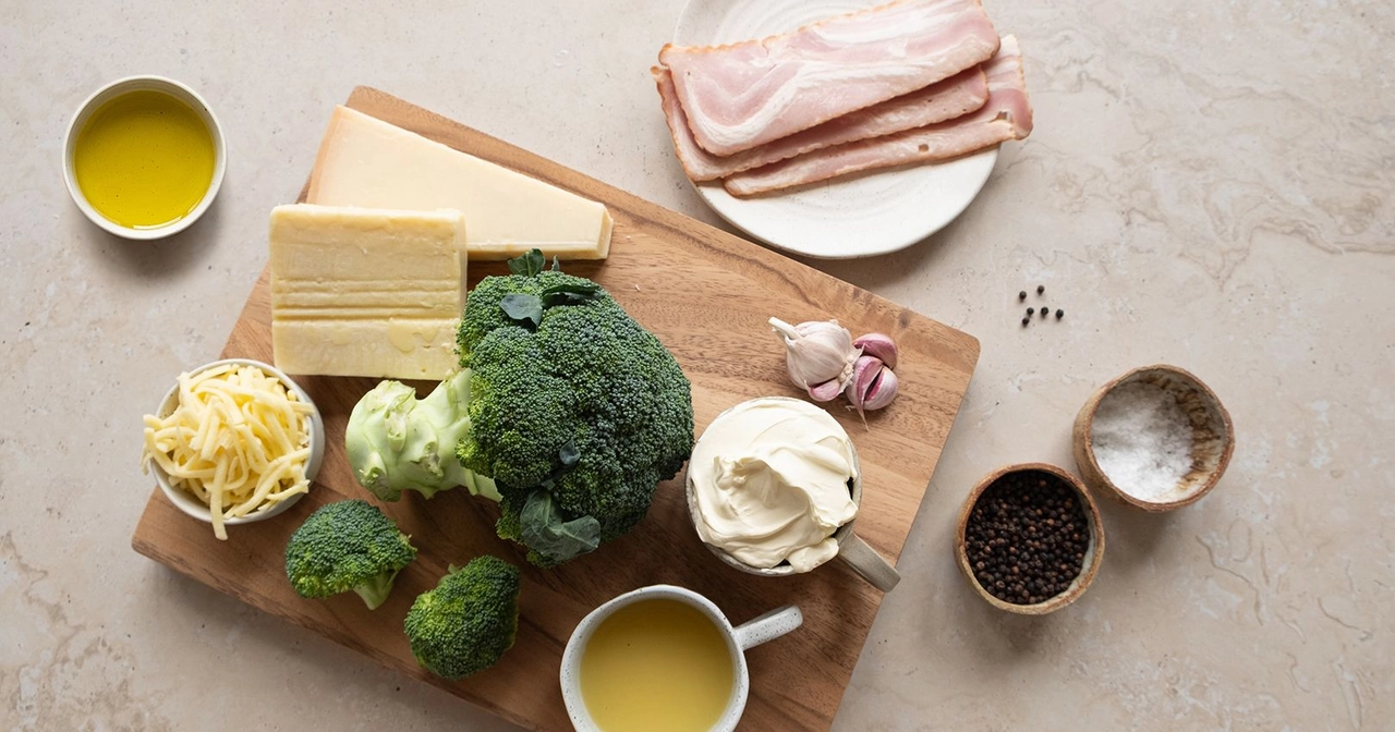 Ingredients to make cheesy bacon broccoli bake