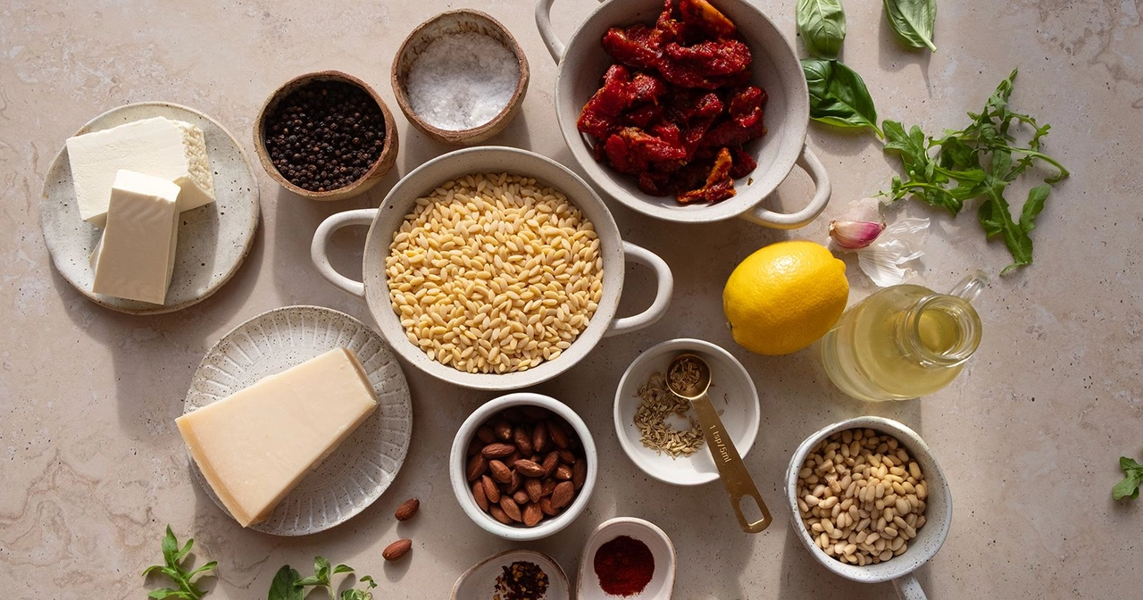 Ingredients to make sun dried tomato pesto pasta salad