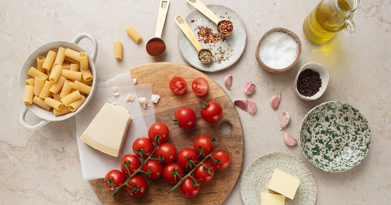 Ingredients to make roasted tomato rigatoni arrabbiata