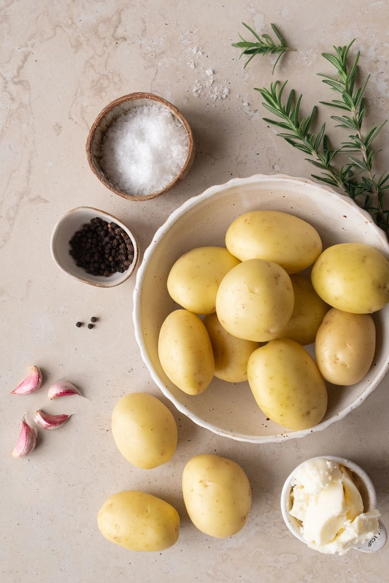 Ingredients to make beef tallow roasted potatoes
