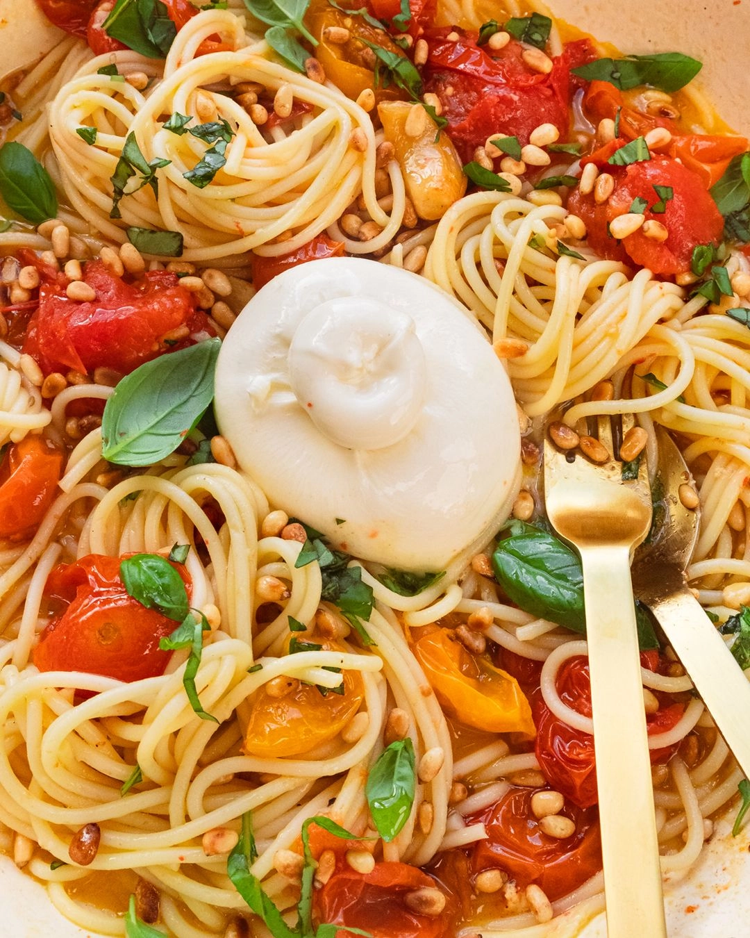 Roasted Cherry Tomato & Burrata Spaghetti