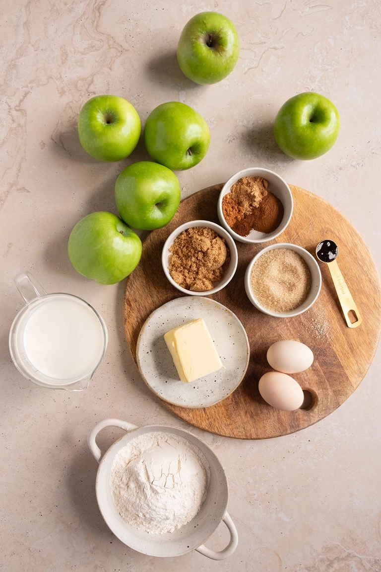 Ingredients to make Apple Pie Crepes